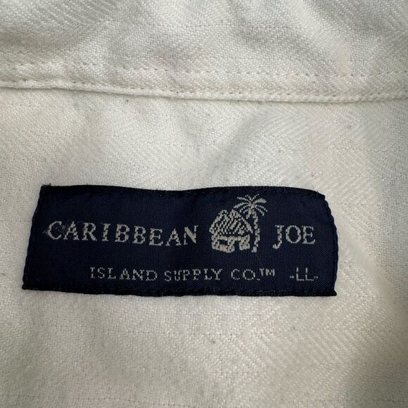 Men's White Button-Up Shirt - Picture 6 of 7